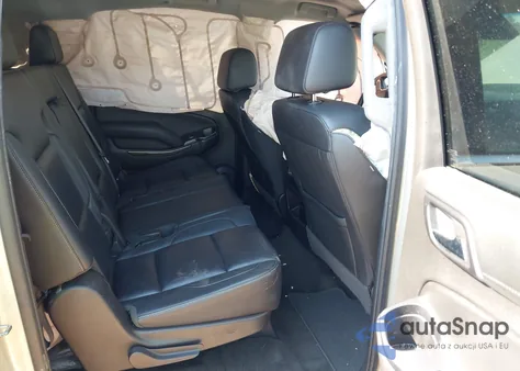 2017 Chevrolet Suburban Lt z USA, uszkodzony, nr VIN 1GNSKHKC6HR195593